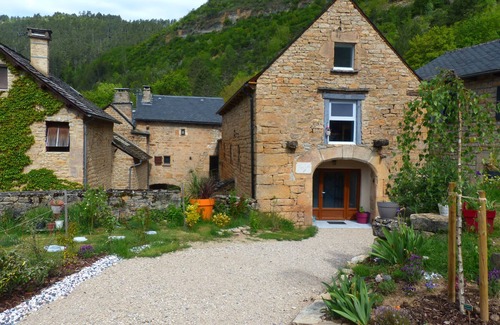 Brenoux House | Discover Grange Rénovée in the Heart of Lozère