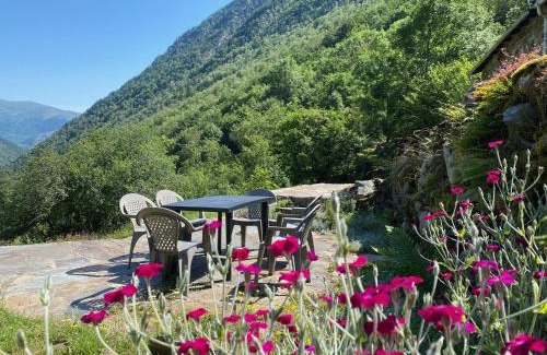 Auzat House | Pet-Friendly Gîte in the Pyrénées Ariégeoises, Rated 9.4