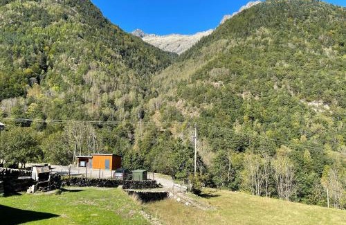 Auzat House | Pet-Friendly Gîte in the Pyrénées Ariégeoises, Rated 9.4