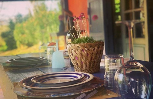 Toffia Bed & Breakfast | Granica: Relax by the Pool with a Cozy Kitchen Retreat