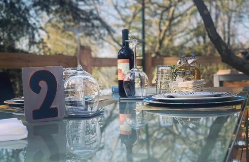 Toffia Bed & Breakfast | Granica: Relax by the Pool with a Cozy Kitchen Retreat