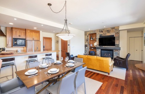 Mountain Village Condo | Granita 303: Ski-In/Ski-Out with Breathtaking Views