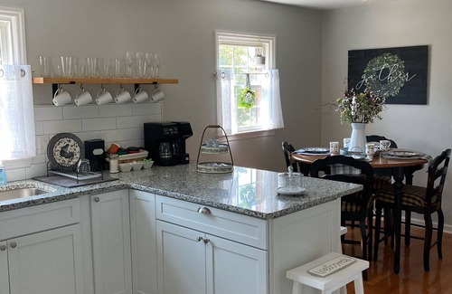 Granite Falls House | Granite Getaway Cottage: Family-Friendly Stay with Breakfast