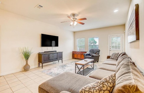 Granite Shoals House | Inviting Granite Getaway with Hot Tub & Family-Friendly Vibes