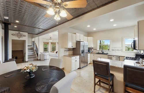 Prescott House | Discover Nature's Embrace at Granite Pines Chalet - Top-Rated Escape