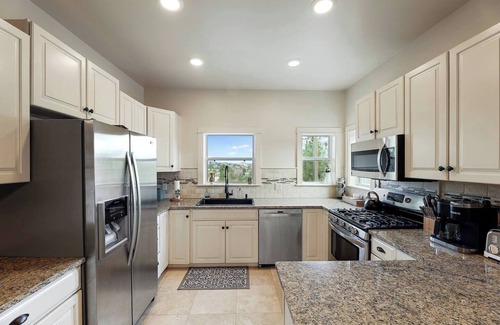 Prescott House | Discover Nature's Embrace at Granite Pines Chalet - Top-Rated Escape