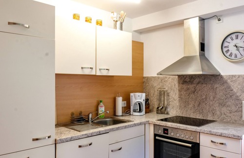 Weil am Rhein Apartment | Cozy Granny Apartment with Terrace Near Swiss Border