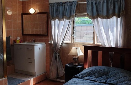 Lansvale Apartment | Cozy Granny Flat in Lansvale - Guest Rated 9/10