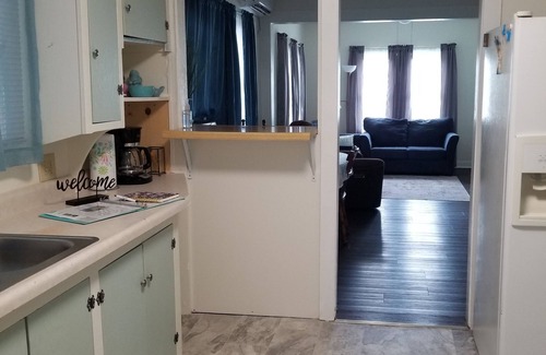 Shawnee House | Granny's Cottage: Charming 2-bedroom house in Shawnee Oklahoma