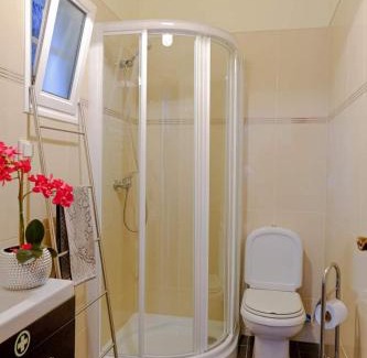 Imaculado Coracao de Maria House | Inviting Granny's House View: Family-Friendly Escape