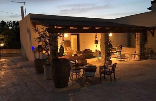 Locorotondo House | Pet-Friendly Grano Arso Appartamento with Perfect Scores