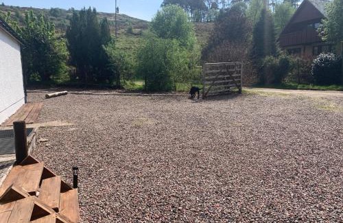 Salen House | Family-Friendly Getaway at Grant Cottage with Hot Tub