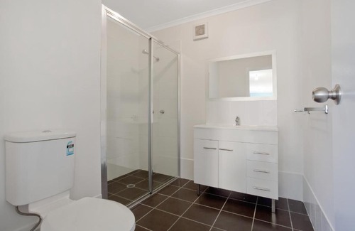 Merimbula House | Family-Friendly Getaway at Grantys House with Pet Amenities