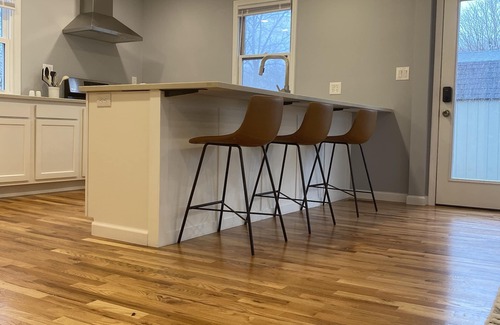 Granville House | Granville Guesthouse: Pet-Friendly Retreat Near Granville