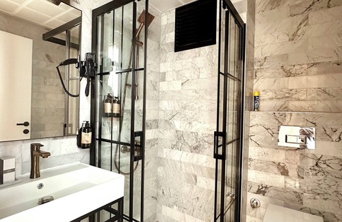 Ezine Hotel | GRAPE HOTEL