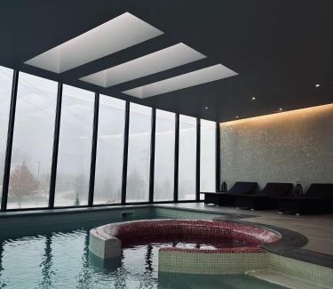 Carrazeda de Ansiaes Hotel | Relax at Grapple Hotel & Spa: Oceanfront Retreat Awaits
