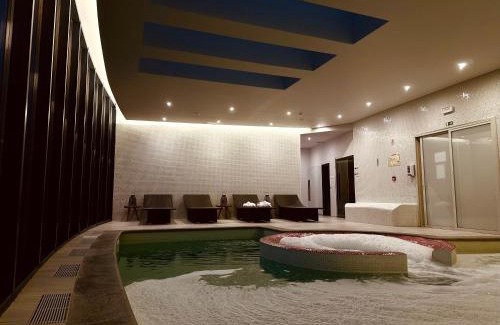 Carrazeda de Ansiaes Hotel | Relax at Grapple Hotel & Spa: Oceanfront Retreat Awaits