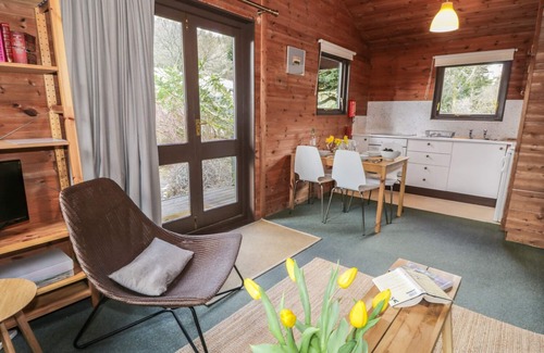 Penny Bridge Cottage | Discover GRASMERE: Garden Retreat in Greenodd with Breakfast