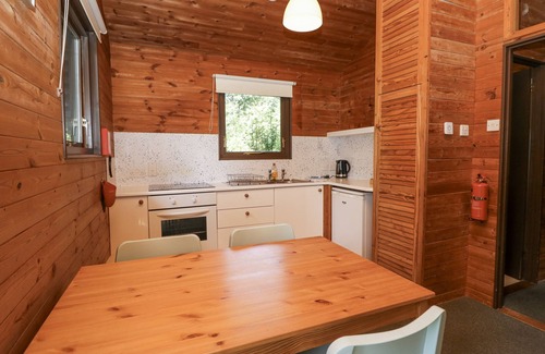 Penny Bridge Cottage | Discover GRASMERE: Garden Retreat in Greenodd with Breakfast