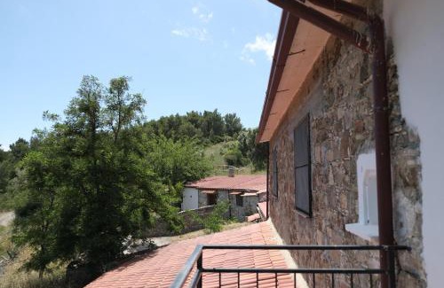 Montegiordano House | Grassetti: Pet-Friendly Oceanfront Escape with Great Reviews