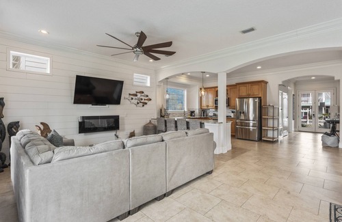 Crystal Shores House | Oceanfront Paradise: Grateful by The Sea at Crystal Shores