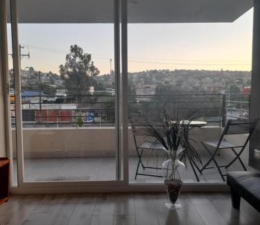 Vina del Mar Apartment | New Oceanfront Retreat: Guest Rated 9.8 with Pool & Breakfast