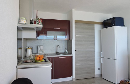Le Grau-dʼAgde Apartment | Oceanfront Grau d'Agde T2 with Spectacular Sea Views