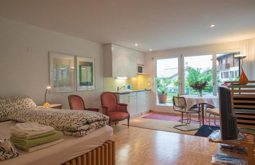 Laax Apartment | Grava: Cozy Retreat for Couples with Top Guest Ratings