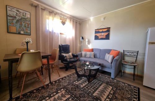 Barstrand Apartment | Gravermark: Family-Friendly Stay with Outstanding Reviews