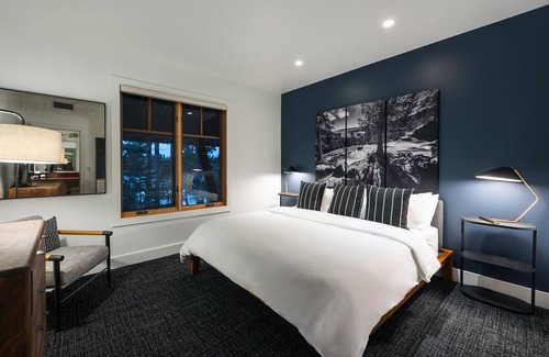 Truckee Hotel | Experience Gravity Haus Truckee-Tahoe with Oceanfront Bliss
