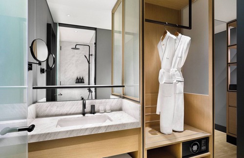 Pangyo Techno Valley Hotel | Experience GRAVITY Seoul Pangyo Autograph Collection Hotel