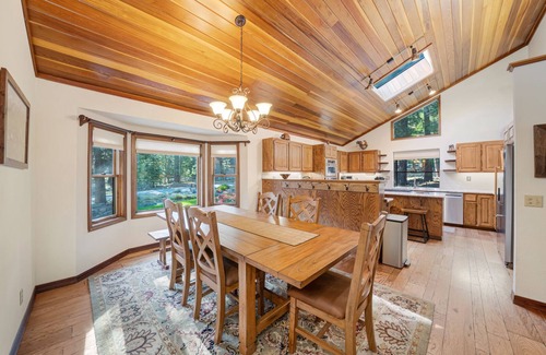 Graeagle House | Unforgettable Gray Haven at Graeagle - Top Rated Getaway