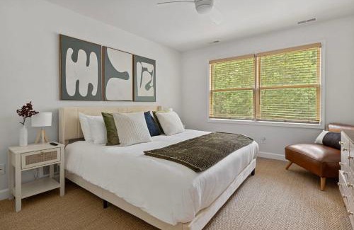 Three Oaks House | Gray Haven