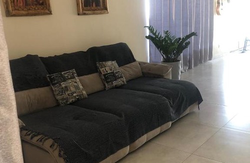 Aruana Park House | Gray House