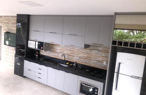 Aruana Park House | Gray House