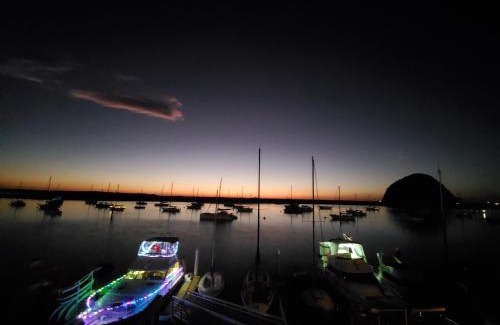 Morro Bay Hotel | Oceanfront Luxury at Gray's Inn & Gallery - 5 Star Escape