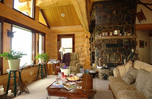 Kalispell Bed & Breakfast | Unforgettable Stay at Gray's Room Garrison Inn Montana