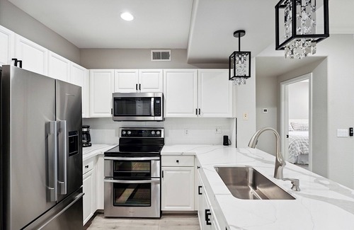 North Scottsdale Condo | Grayhawk 2 Bedroom Condo with Pool, Jacuzzi & Fitness Center