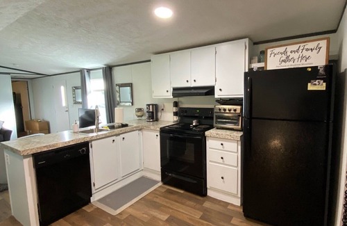 Mouth of Wilson House | Grayson Gravel Traverse Gem: Family-Friendly Retreat Awaits