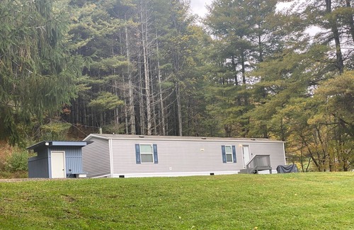 Mouth of Wilson House | Grayson Gravel Traverse Gem: Family-Friendly Retreat Awaits