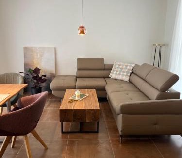 Jakomini Apartment | Discover Graz: Pet-Friendly Style Apartment Loft 35