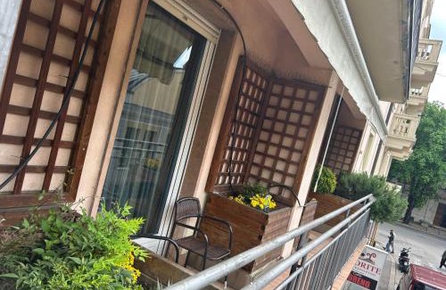 Cittadella Apartment | Grazia Home: Oceanfront Getaway with Family-Friendly Bliss
