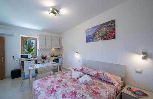 Bomerano Apartment | Discover Grazie papà: Family-Friendly Retreat Awaits