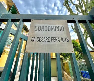 Fuorigrotta Apartment | Graziosa Home