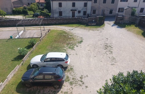 Caprino Veronese House | Guest Rated 10/10: Graziosa Mansarda with Kitchen Access