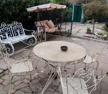 Cerello-Battuello Apartment | Cozy Garden Studio Perfect for Families and Pets
