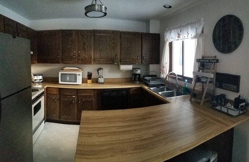 Tahoe Village House | Ideal Home Near Heavenly NV Lifts – Sleeps 12 with Spa