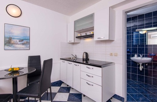 Kuciste Apartment | Great 2+1 Apartment with sea view balcony and very close to the sea.