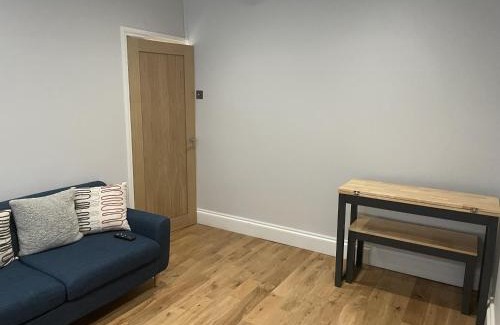 Plymouth Apartment | Exceptional 2 Bedroom Flat - Rated 9.6/10 & Child Friendly