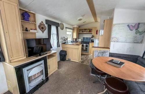 Skegness House | Spacious 8 Berth Caravan for Hire in Skegness - Rated 9/10